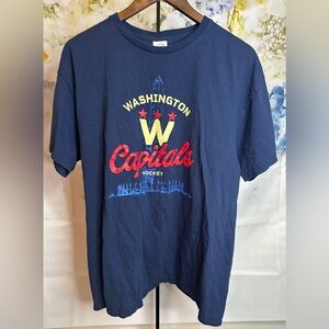 Washington Capitals Navy short sleeve T-Shirt NWOT